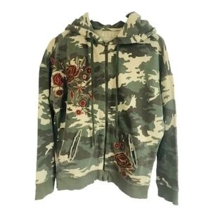 Hoodie embroidered with flowers
